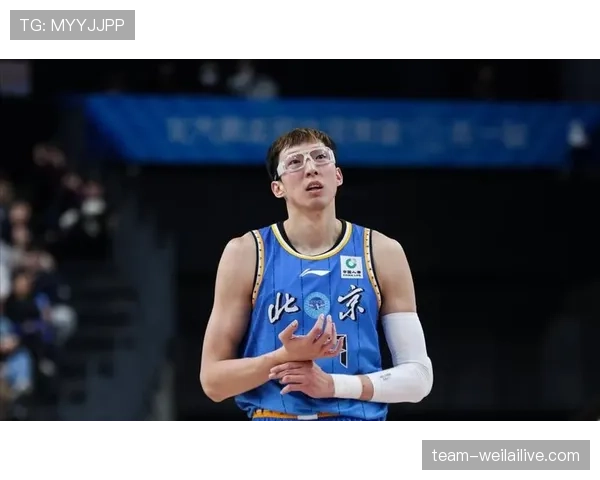 周琦这日子过得也太有反差了吧，球场上铁汉子，家里却像谜一样的低调豪宅秀