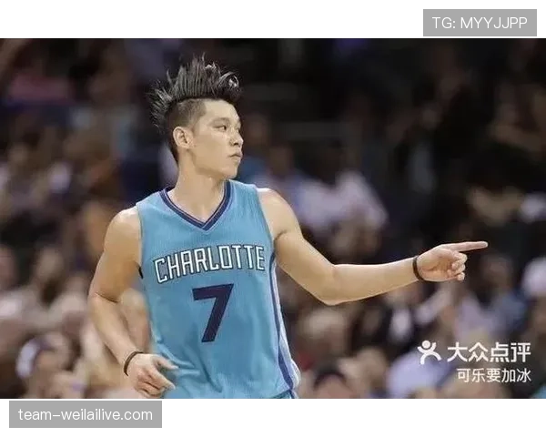 林书豪冰箱里只有鸡胸肉和水,连瓶可乐都找不到 林书豪冰箱里只有鸡胸肉和水,连瓶可乐都找不到